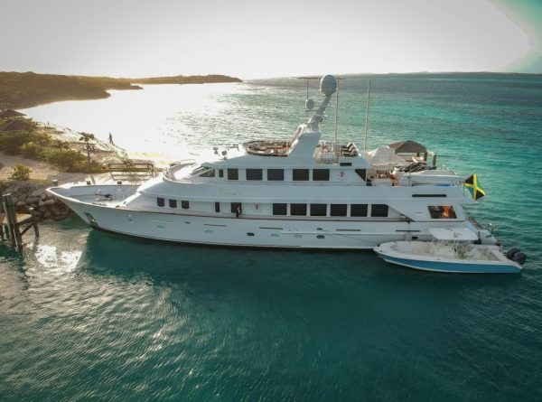 Bahamas yacht charter